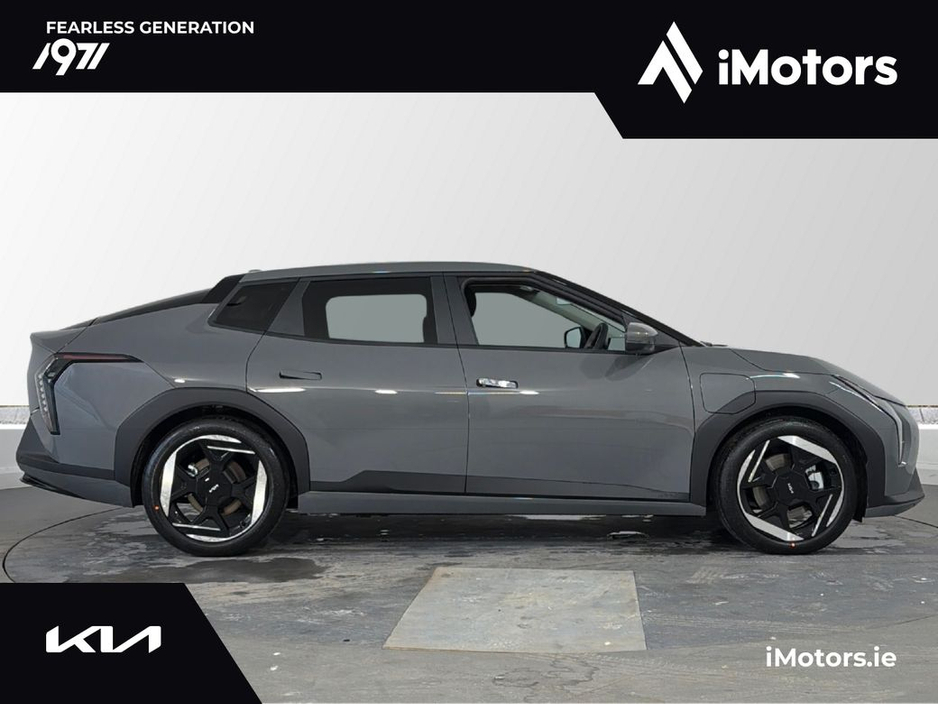 2026 Kia EV4 - image 2