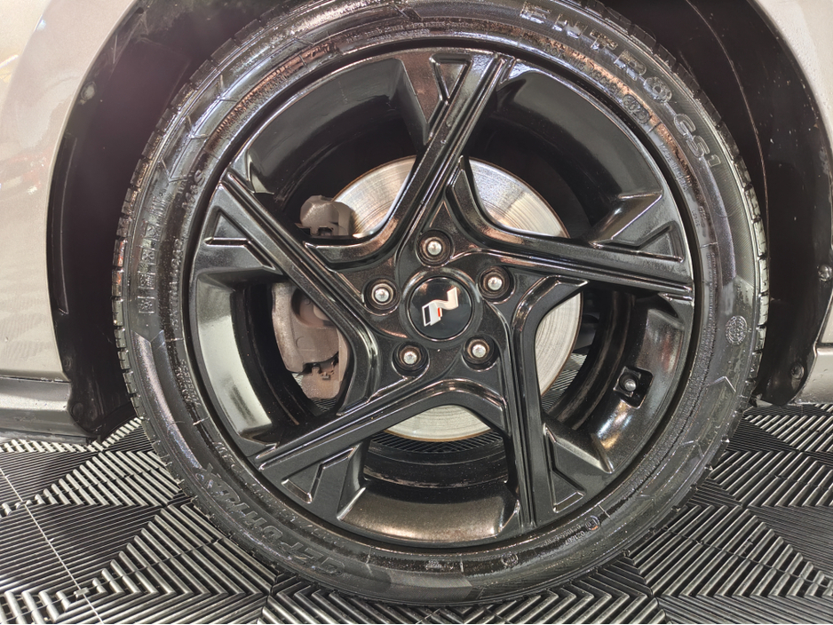 2022 Hyundai i30 - image 19