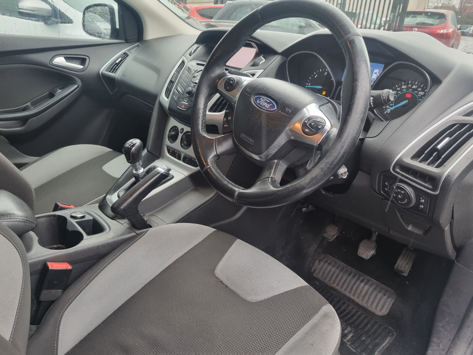 2014 Ford Focus - image 6