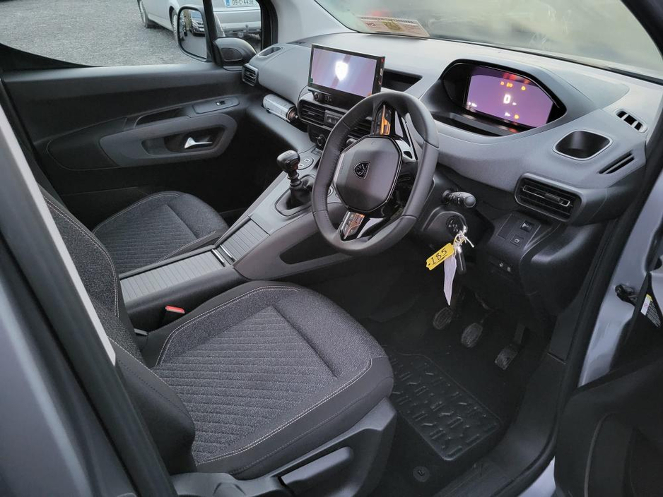 2026 Peugeot Rifter Allure+ 1.5l 100bhp €35,995