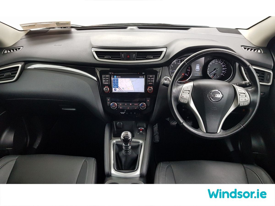 2017 Nissan Qashqai 1.2 PET SV PREMIUM €17,995