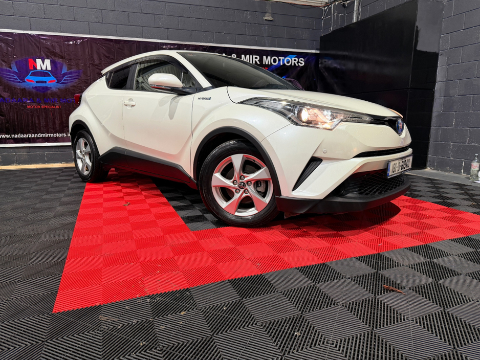 2018 Toyota C-HR 2018 Toyota C-HR Hybrid S-model (high spec) €19,249