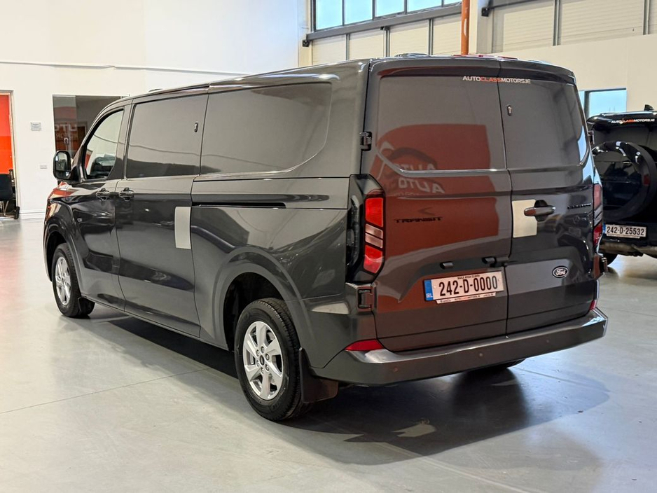 2024 Ford Transit Custom - image 7