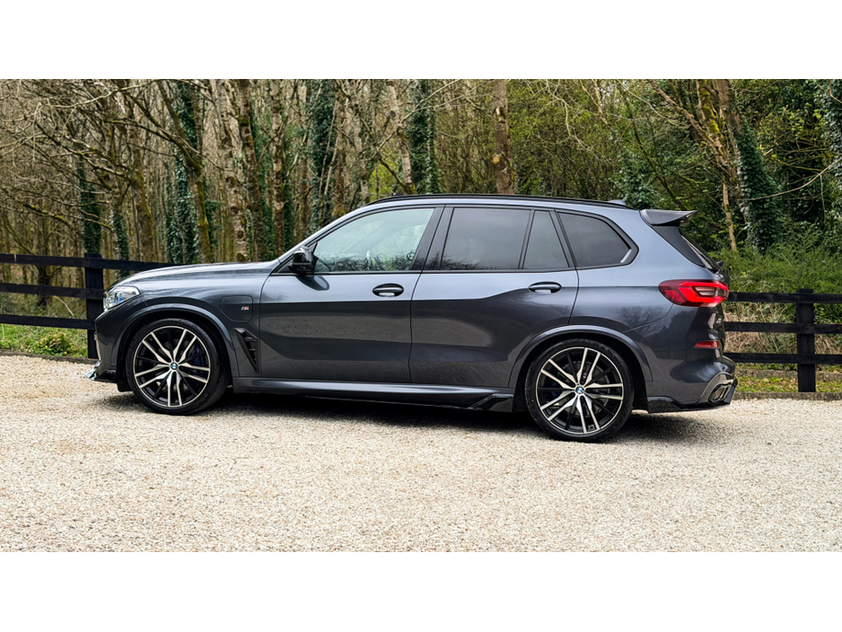 2021 BMW X5 - image 19