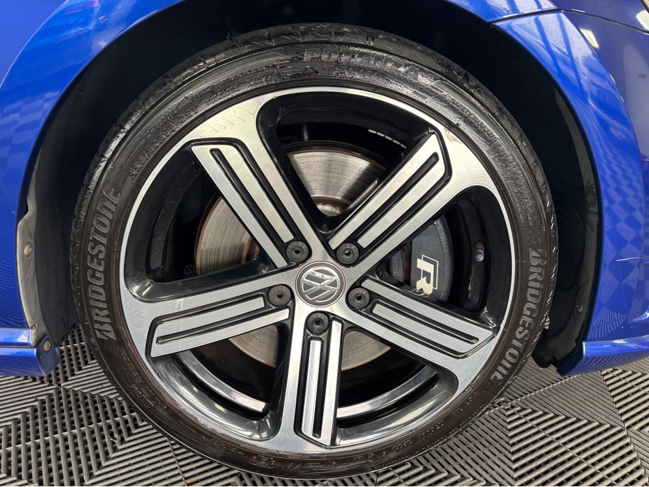 2014 Volkswagen Golf - image 6