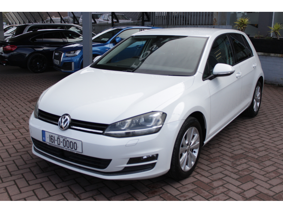 2016 Volkswagen Golf - image 8