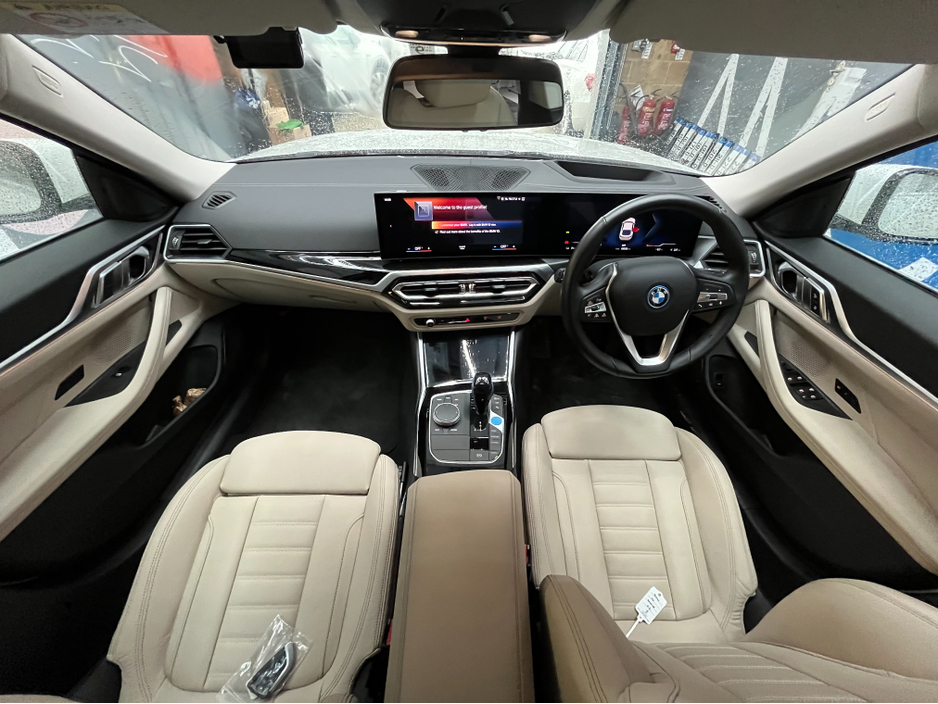 2022 BMW i4 €34950 2022 BMW I4 EDRIVE 40  / CRUISE CONTROL / 360° CAMERA / ELECTRIC MEMORY & HEATED SEATS / AMBIENT LIGHTS / APPLE CARPLAY €34,950