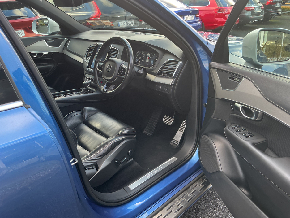 2019 Volvo XC90 - image 13