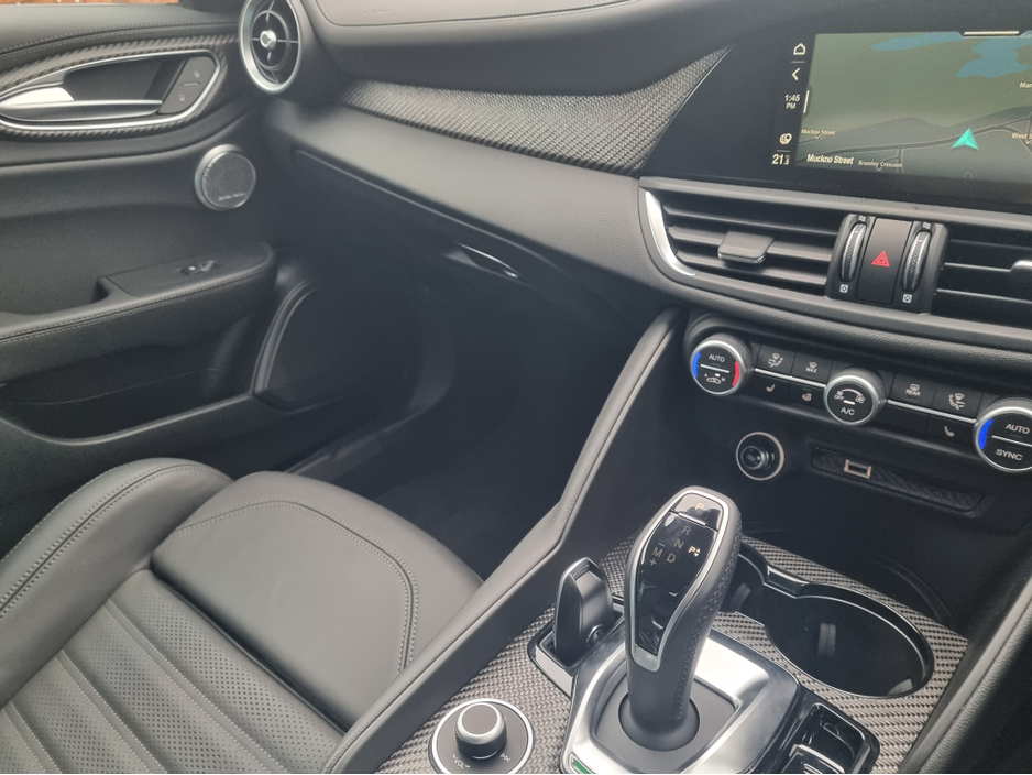 2025 Alfa Romeo Giulia V6 BI-TURBO QUADRIFOGLIO