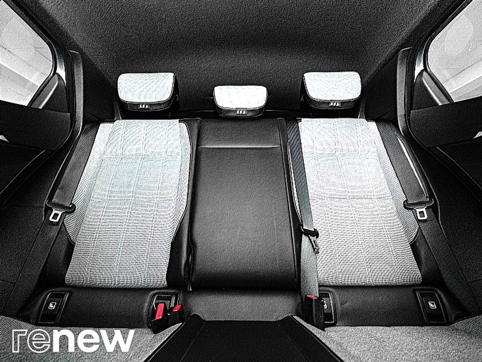 2024 Renault Megane E-Tech - image 28