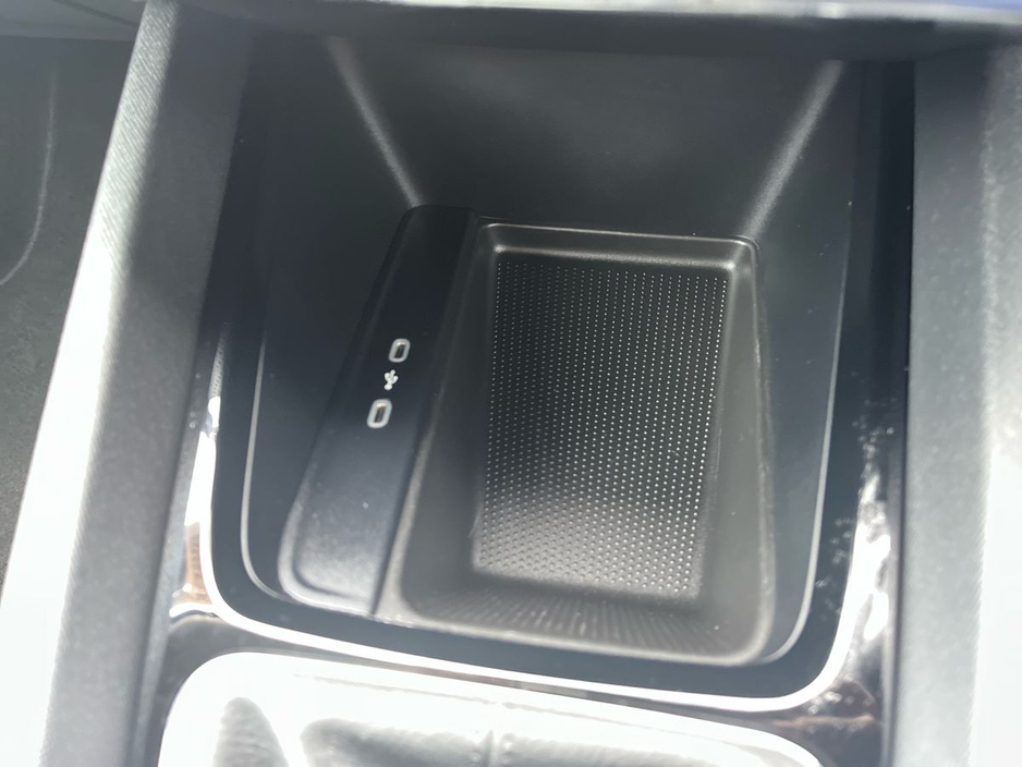 2023 Skoda Octavia - image 16