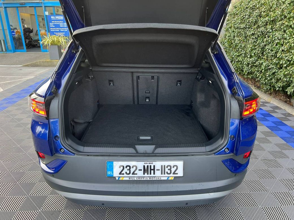 2023 Volkswagen ID.4 - image 14