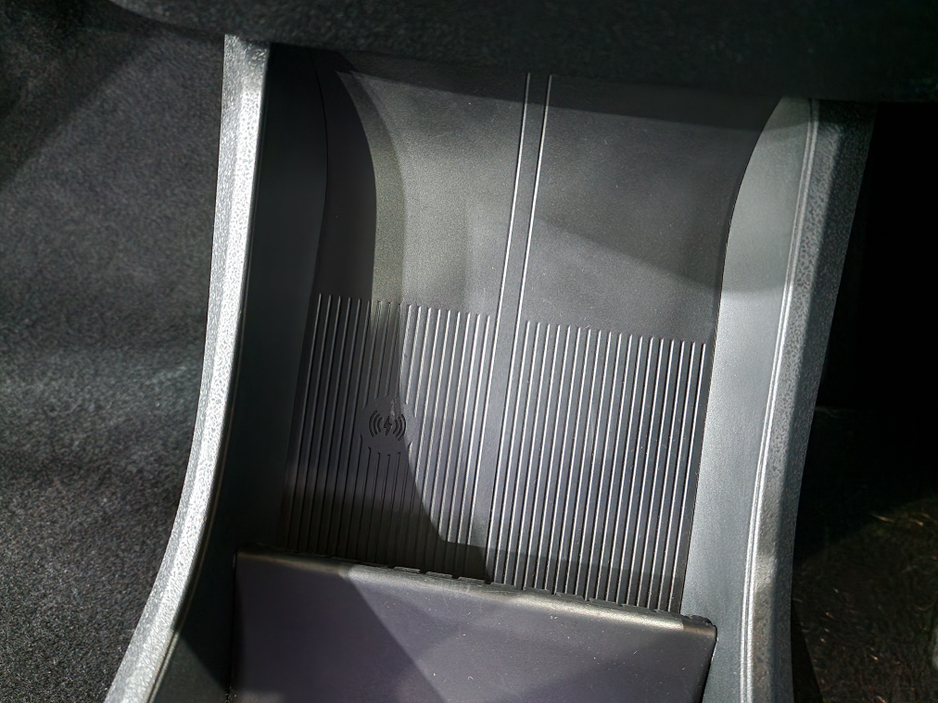 2024 Volvo EX30 - image 14