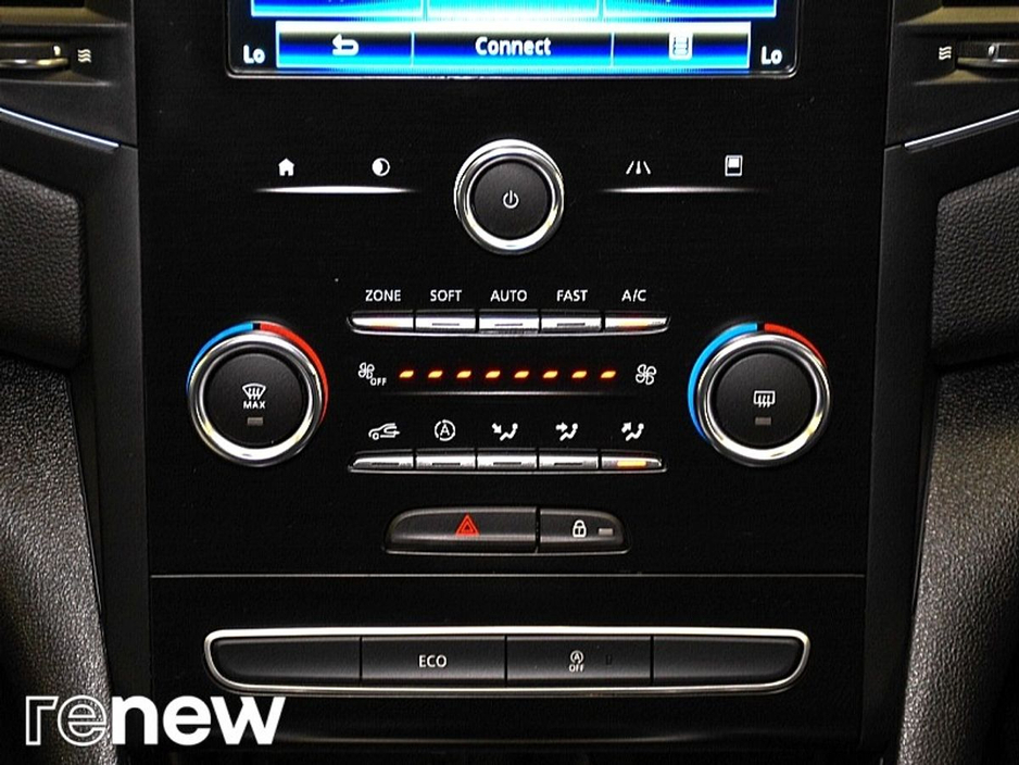 2021 Renault Megane - image 15