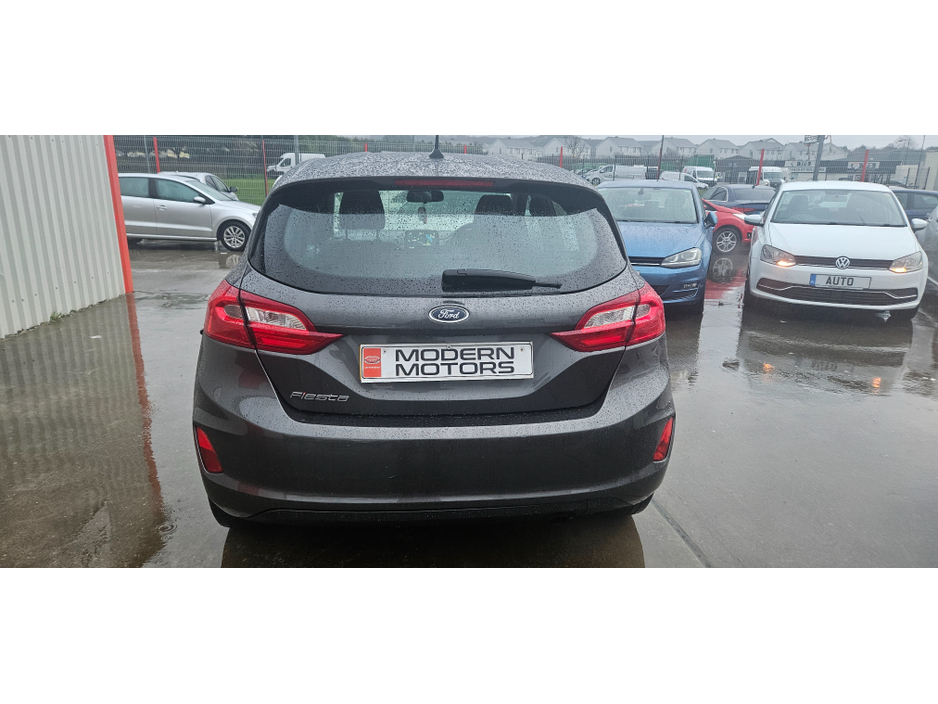 2018 Ford Fiesta ZETEC 1.1 petrol 84bhp 5dr new model €9,950