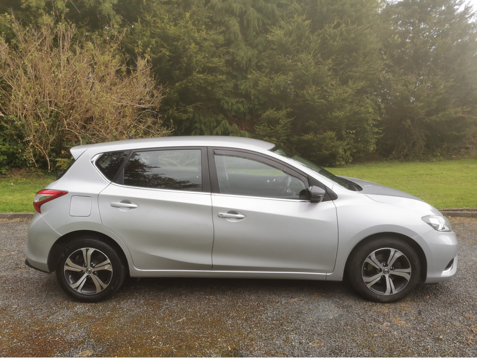 2017 Nissan Pulsar - image 6