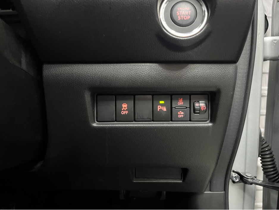 2022 Suzuki Swift - image 10