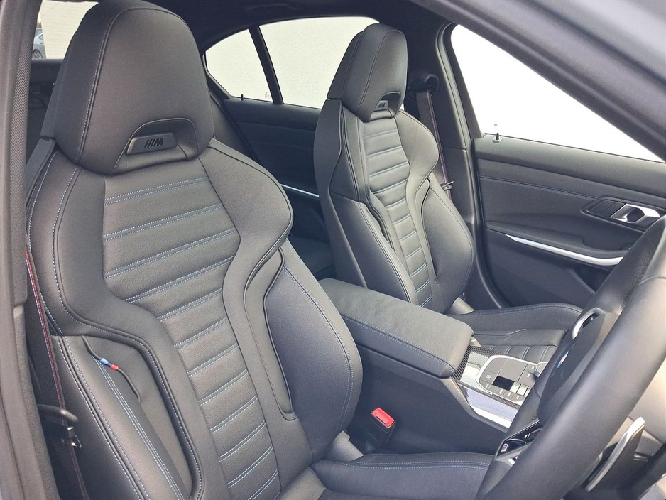 2025 BMW 3 Series 330e M Sport €65,950