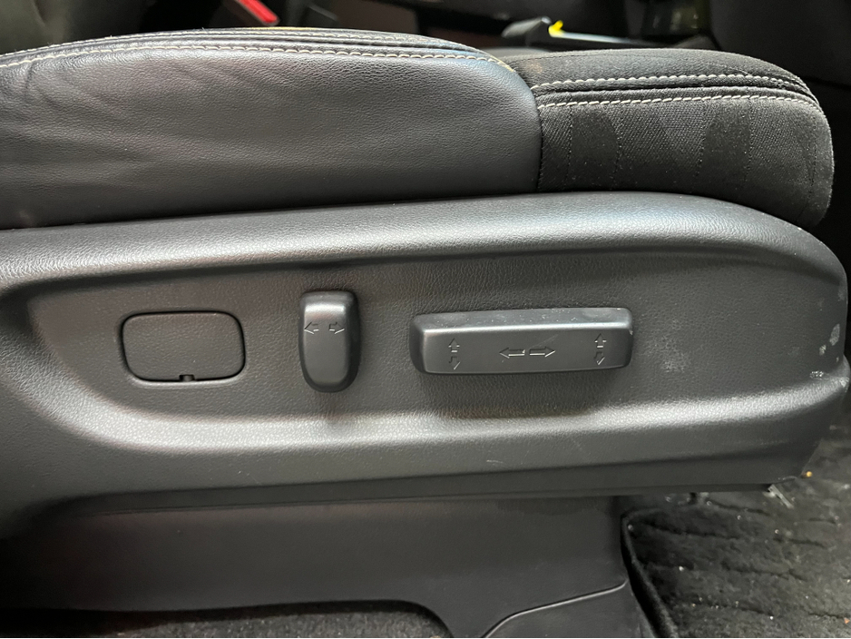 2018 Honda Odyssey - image 10