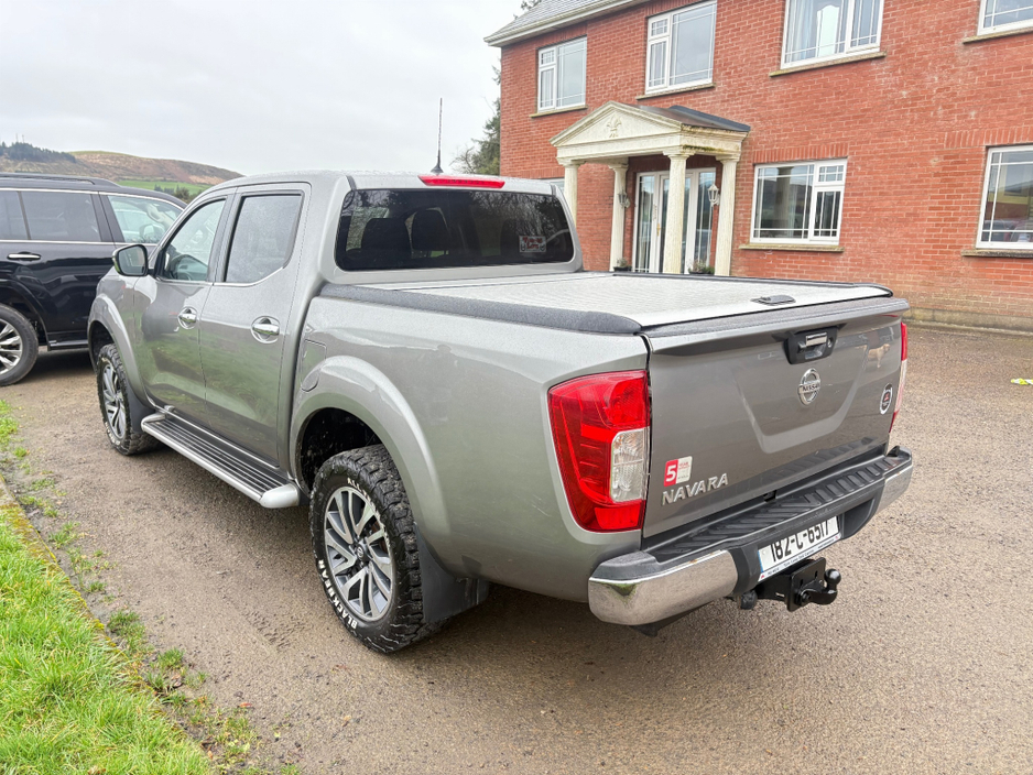 2018 Nissan Navara - image 6