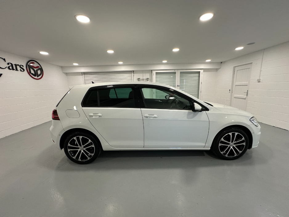 2020 Volkswagen Golf - image 20