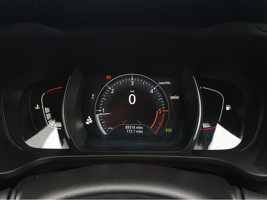 2017 Renault Kadjar DYNAMIQUE NAV 1.5 DCI 110BHP NCT 03/28 FINANCE AVAILABLE @ €49 PER WEEK TOUCH SCREEN MEDIA/ SAT NAV/ BLUETOOTH/ PARKING SENSORS/ ELECTRONIC HANDBRAKE/ HISTORY CHECKED €10,900