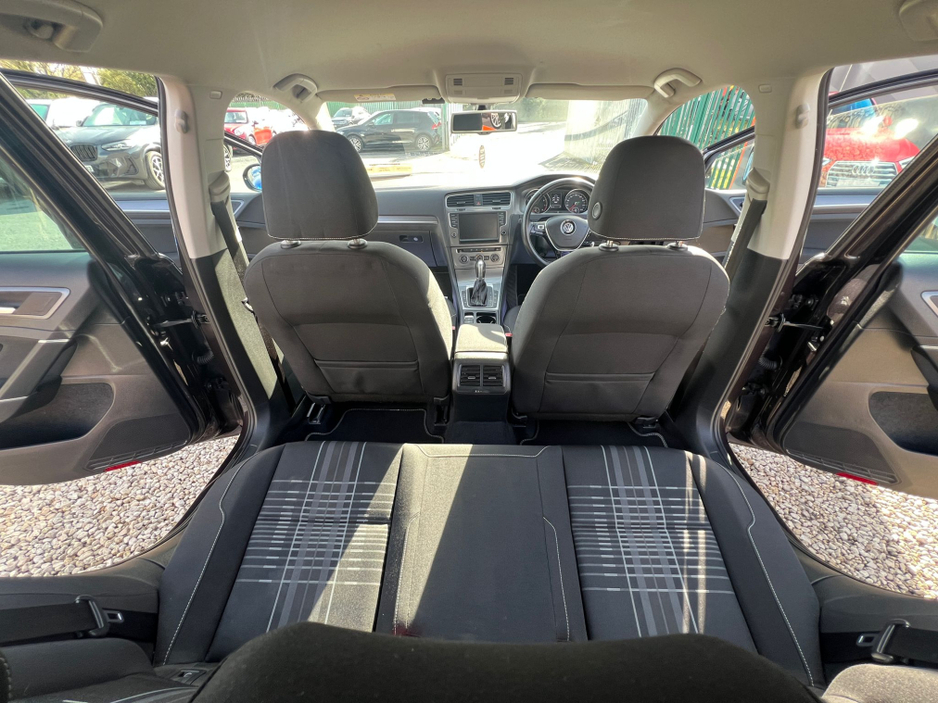 2015 Volkswagen Golf - image 14