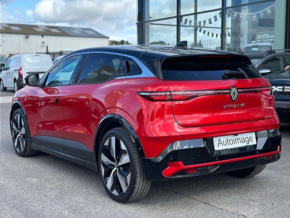 2023 Renault Megane E-Tech EV60 220hp Techno Red / Black