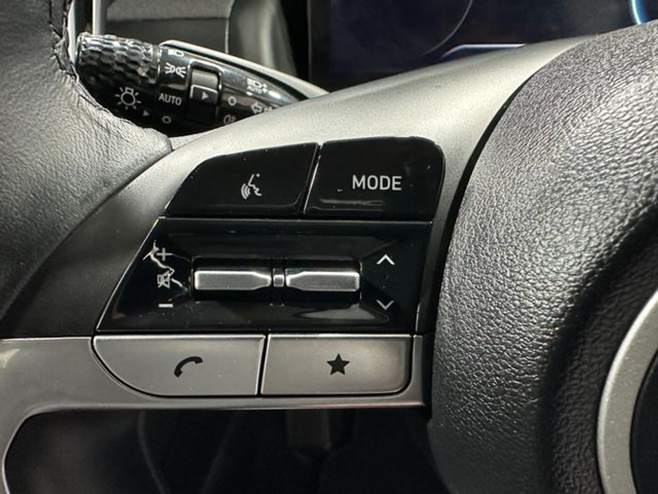 2022 Hyundai Tucson - image 16