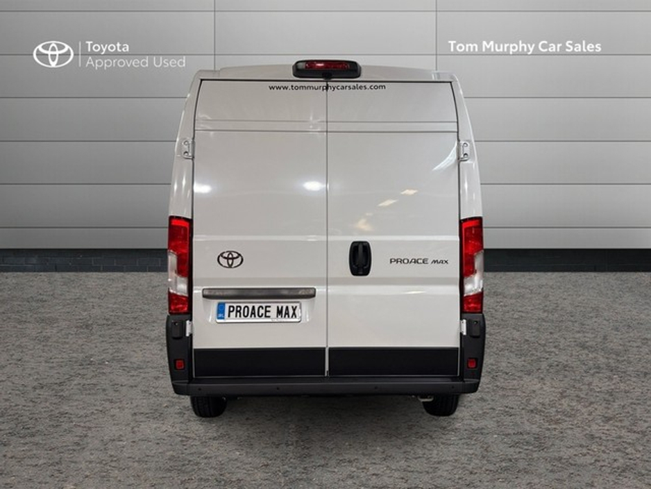 2026 Toyota Proace Max Proace Max GX 140hp €35,995