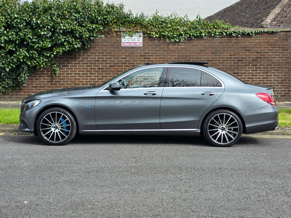 2017 Mercedes-Benz C Class - image 11