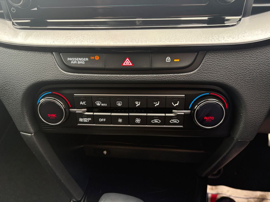 2023 Kia XCeed - image 17