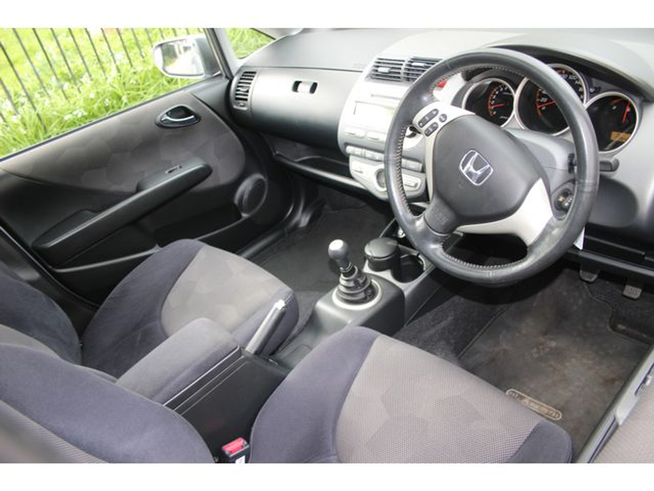 2008 Honda Jazz - image 13