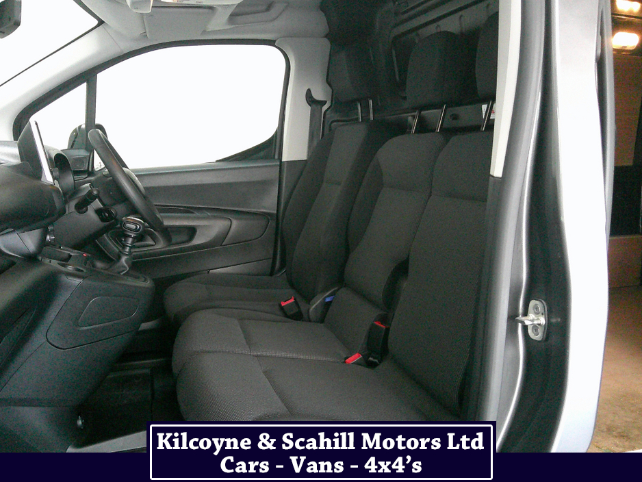 2024 Citroen Berlingo - image 13