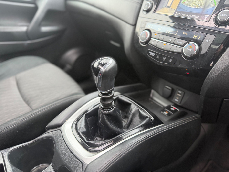 2020 Nissan X-Trail - image 12