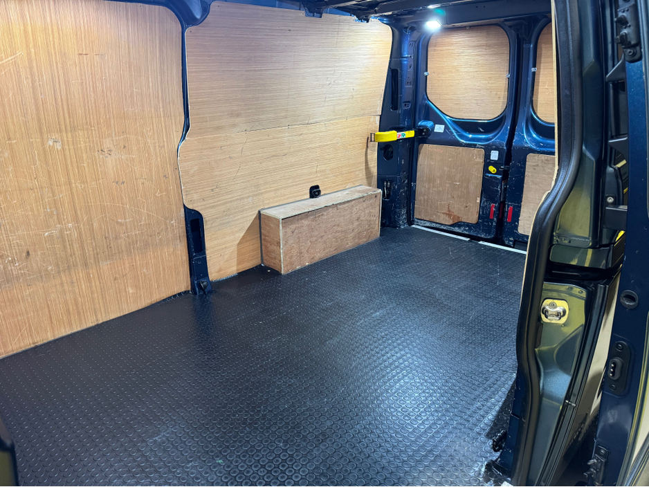 2020 Ford Transit Custom CUSTOM 300 LIMITED EDITION EBLUE TD LWB 5DR €13,950
