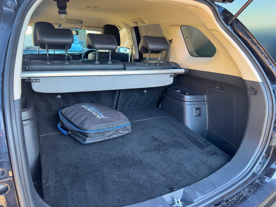 2019 Mitsubishi Outlander - image 12