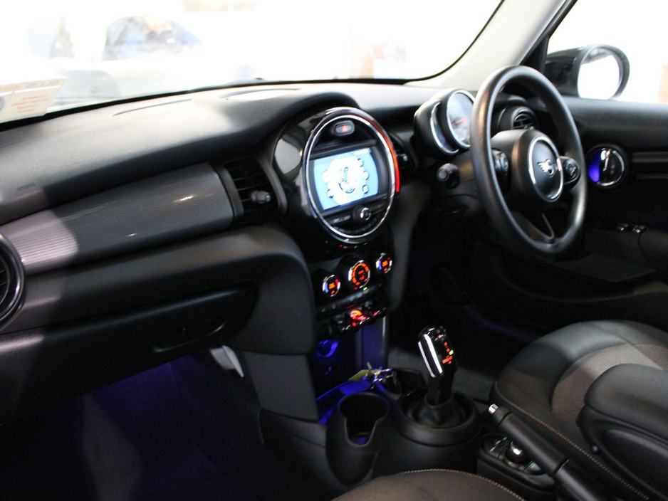 2020 MINI Cooper Classic CLA5 4DR Auto €23,250