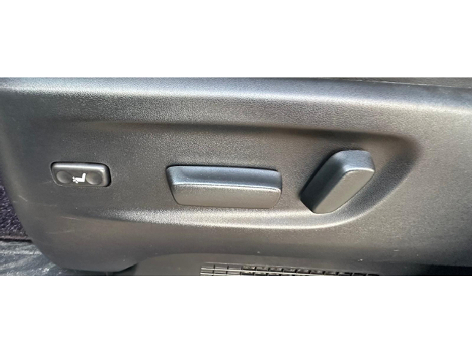 2015 Toyota Alphard Executive Lounge 2.5 Petrol Hybrid €38,995