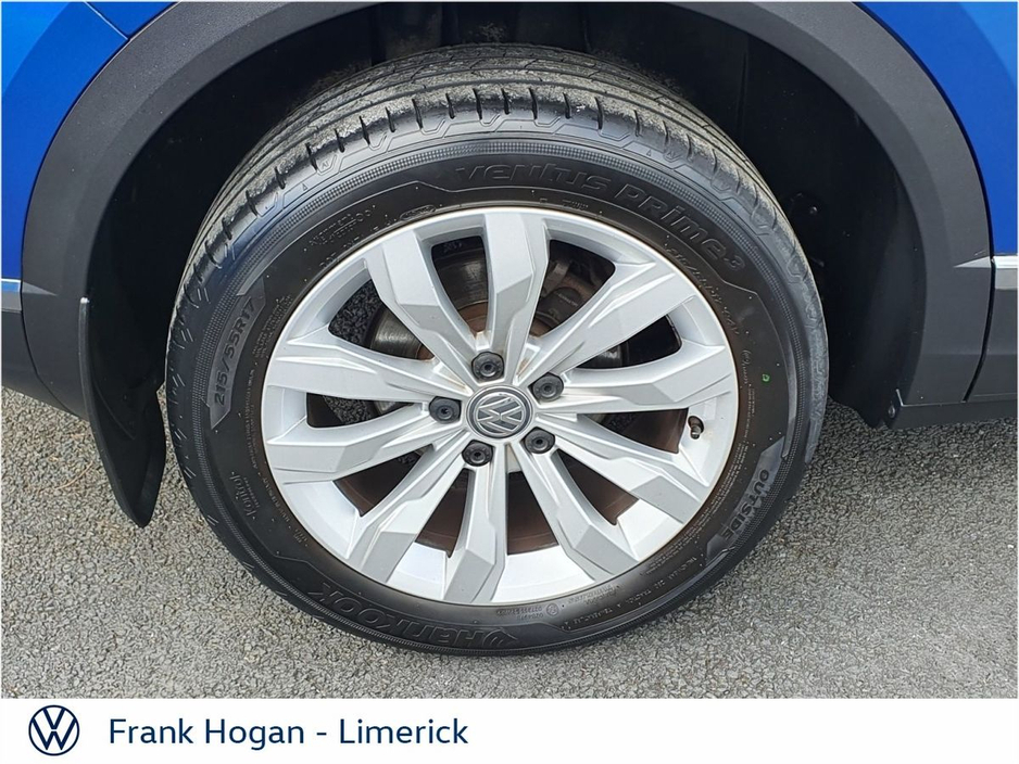 2019 Volkswagen T-Roc - image 9