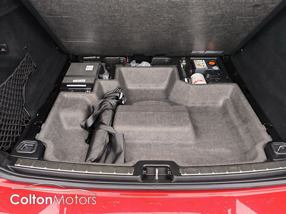 2022 Volvo XC60 - image 28