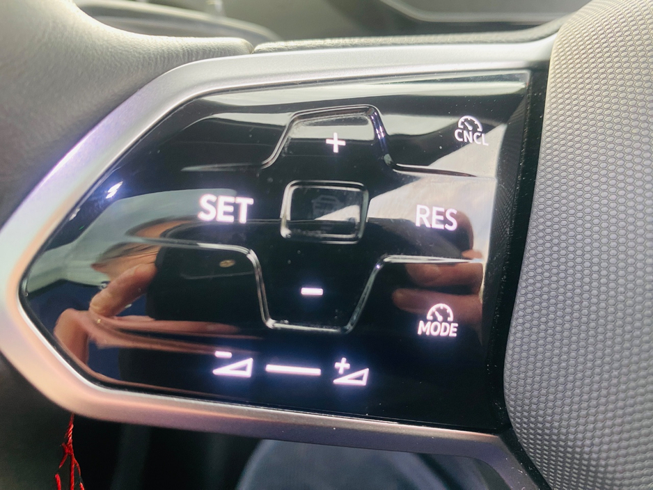 2024 Volkswagen ID.4 - image 17