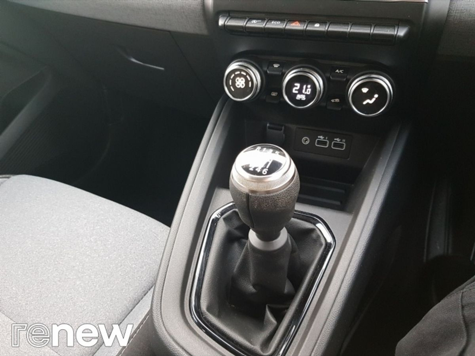 2025 Renault Clio TCe 90 DFull Evolution €23,900