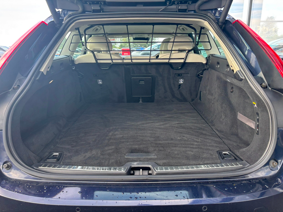 2018 Volvo V90 D4 MOM GT Auto €23,995