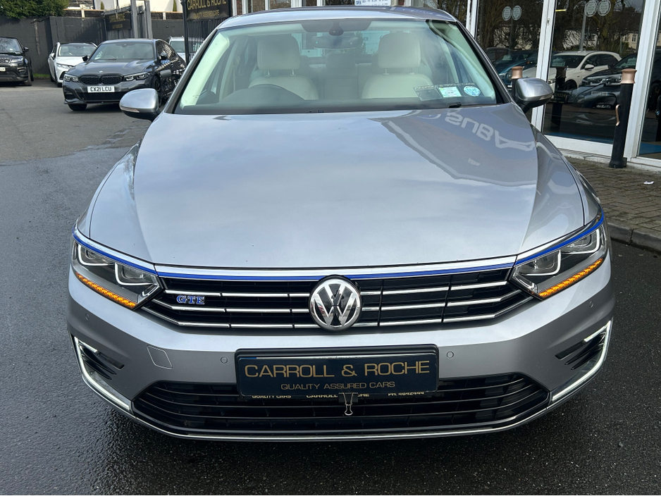2018 Volkswagen Passat - image 37