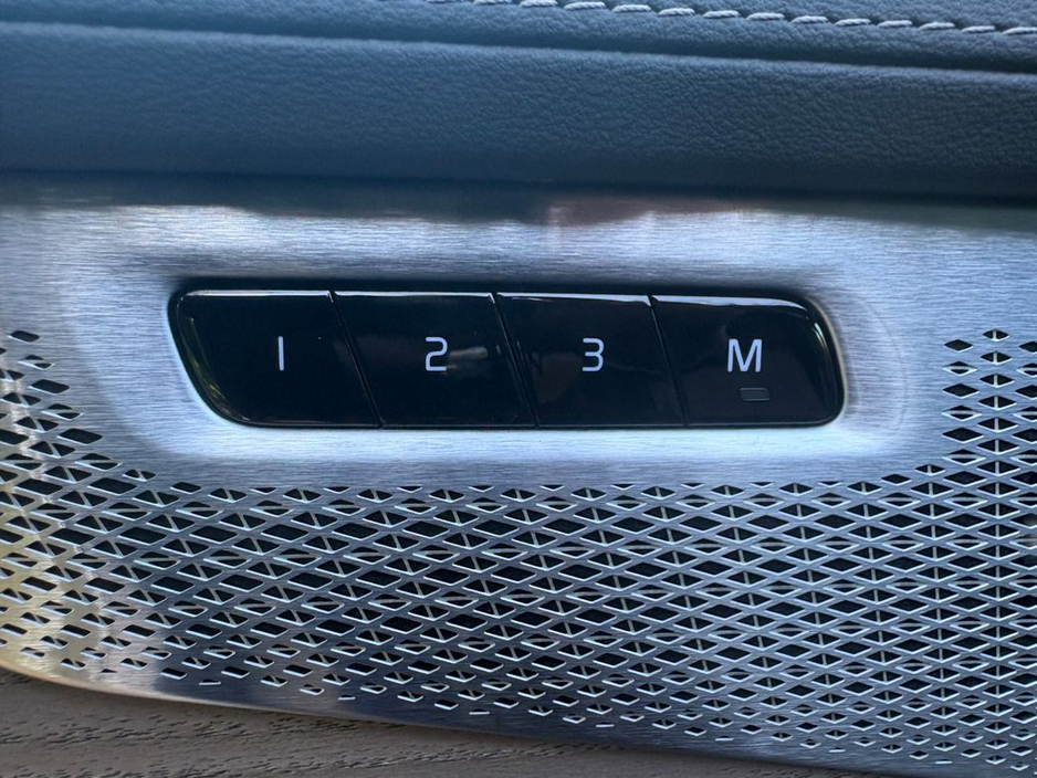 2026 Volvo XC90 - image 11