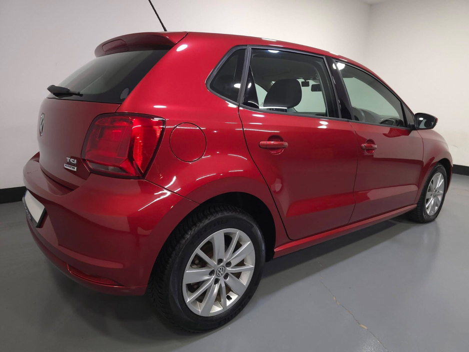 2015 Volkswagen Polo  €10,950