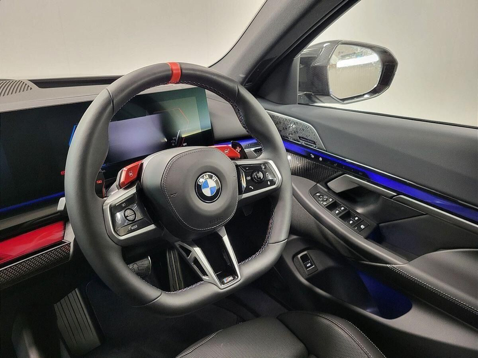 2025 BMW M5 - image 23