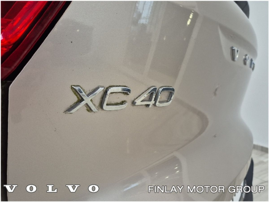 2023 Volvo XC40 - image 28