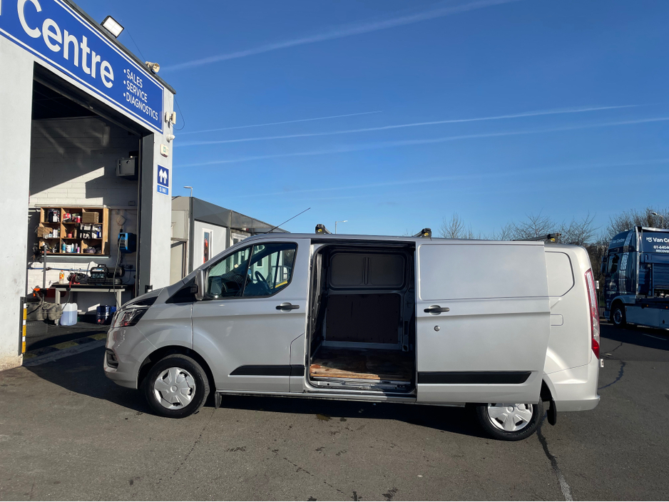 2022 Ford Transit Custom - image 20